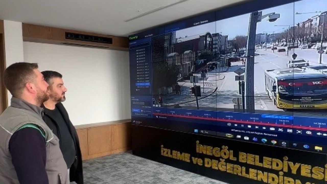 Scooter Sürerken Düşen 200 Bin Tl Sahibine Ulaştı 00