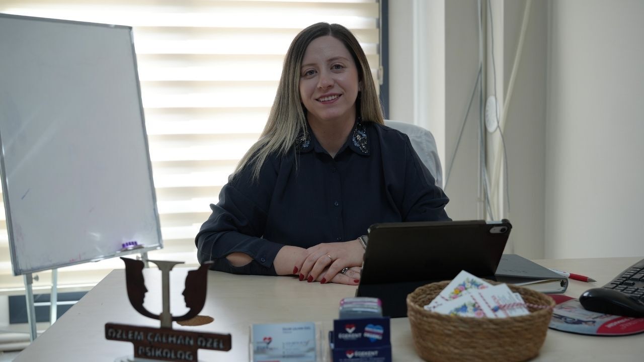 Üzüntü Mü, Depresyon Mu Uzmanı Farkını Açıkladı (1)