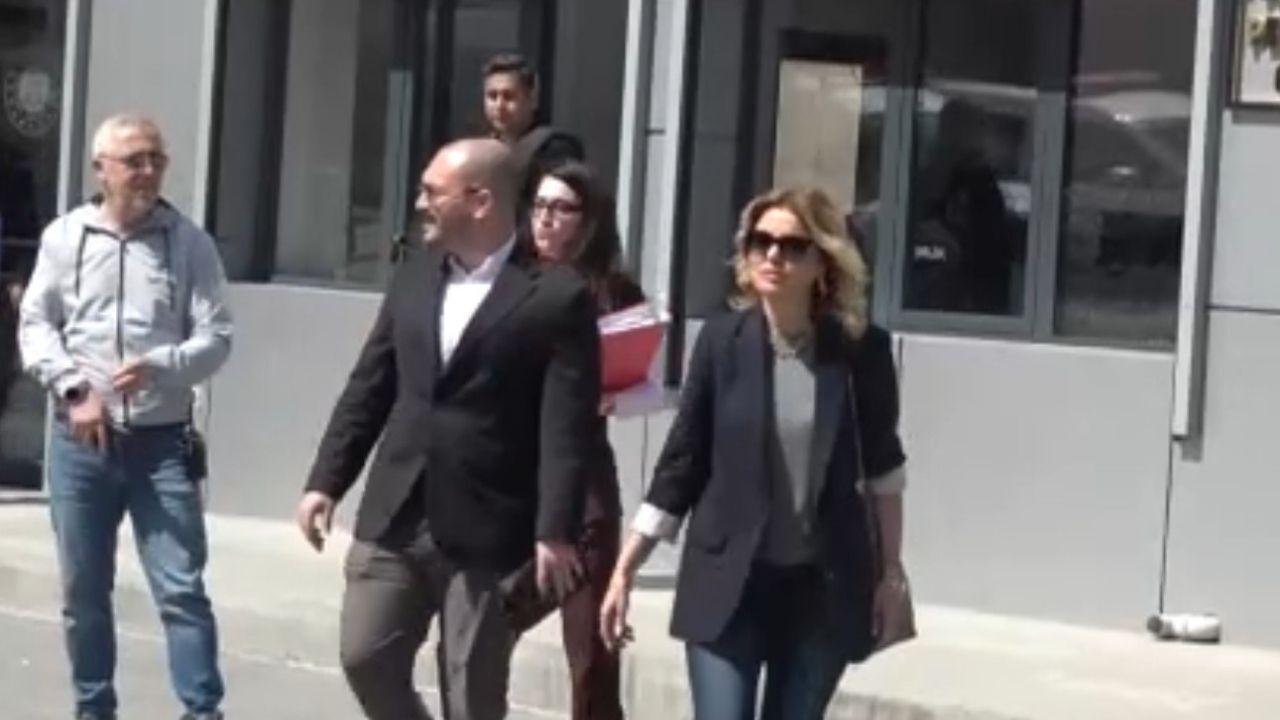 Sosyal Medya Paylaşımı Olay Olmuştu Ünlü Şarkıcı Adliyede (2)