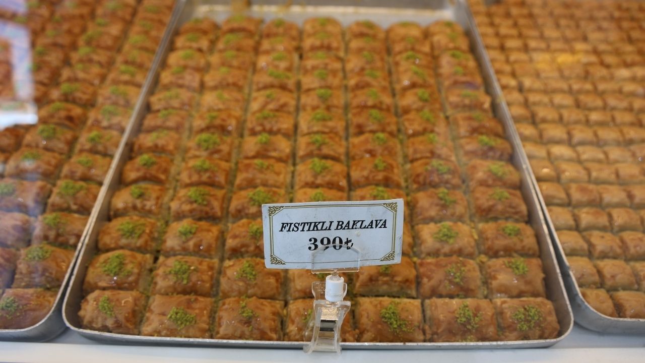 Baklava Alırken Bu Detaya Dikkat! Kontrol Etmeyen Fazla Ödeme Yapabilir (2)