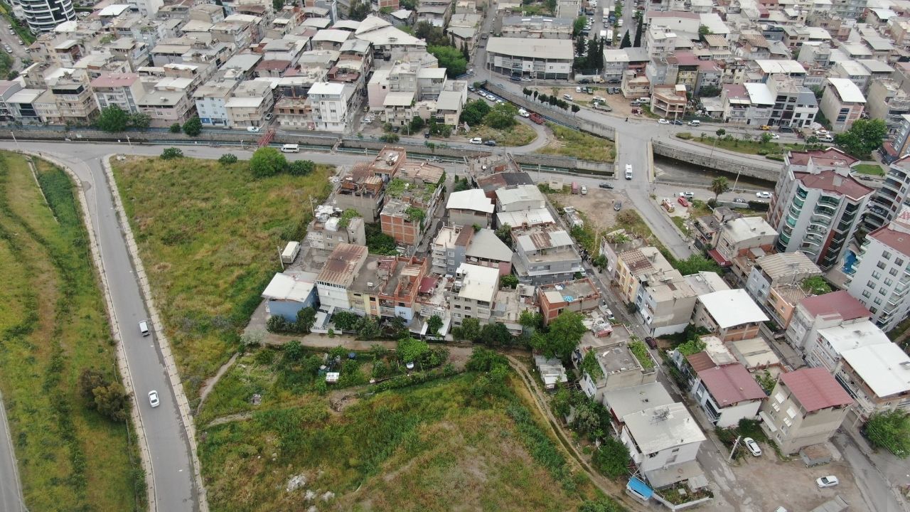 Bornova İmar Kri̇zi̇