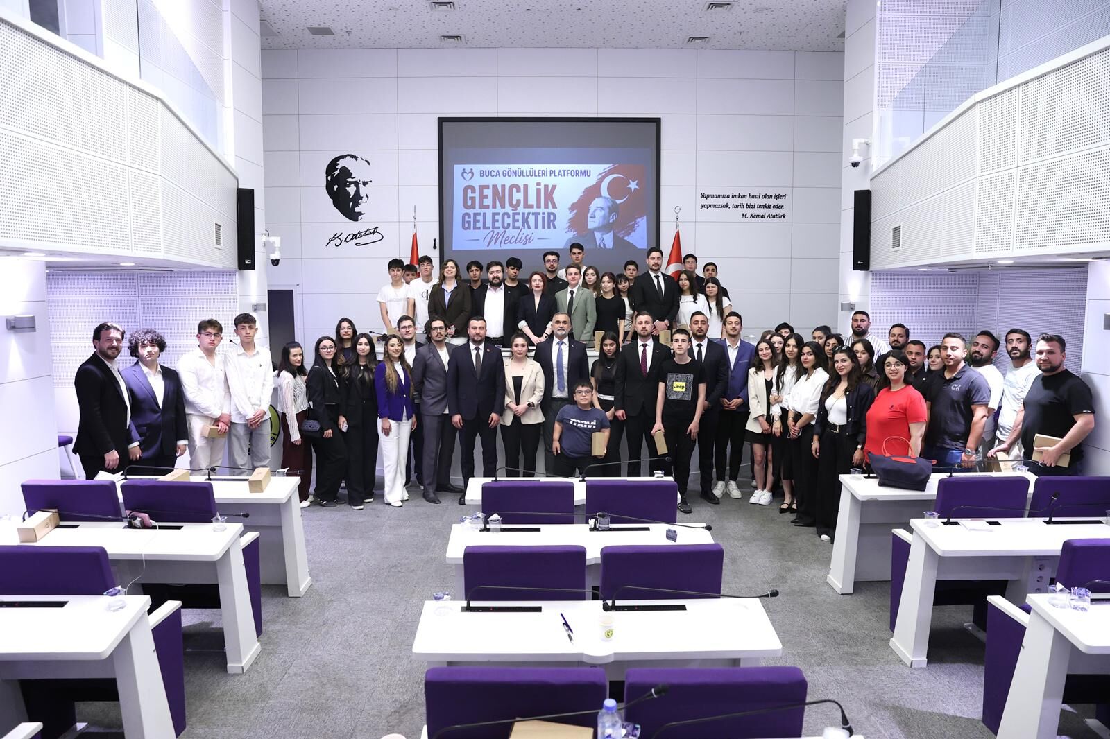 Buca’da Gençler Söz Aldı Oy Birliğiyle Kabul Edilen Bildiri Açıklandı! (3)