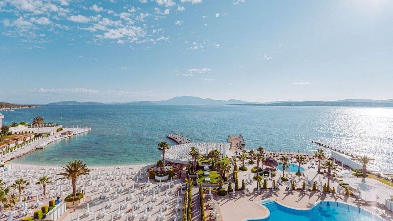 Çeşme'deki Ücretsiz Ve Mavi Bayraklı Plajlar Belli Oldu! İşte 2026 Mavi Bayraklı Plajların Tam Listesi (3)