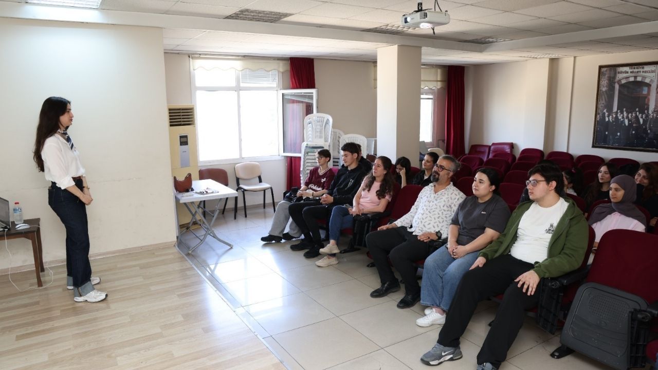 Çiğli'de Lgs Ve Yks Öncesi Öğrencilere Psikolojik Destek (1)
