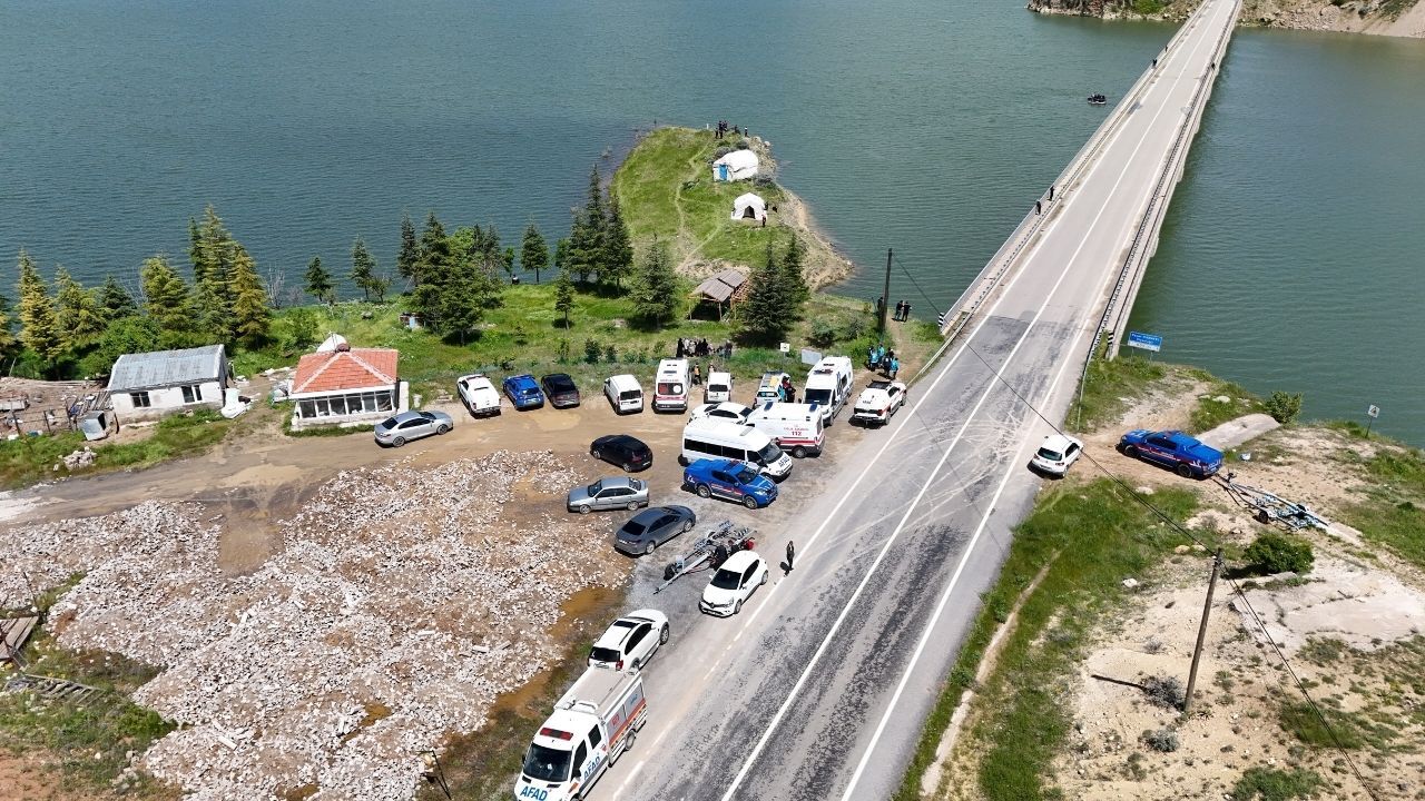 Irmağa Düşen Gençten 3 Gün Sonra Acı Haber Geldi (1)