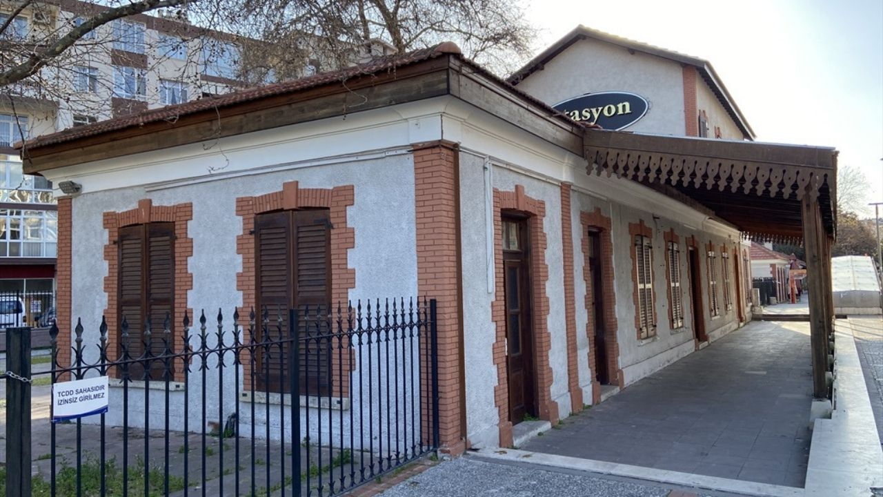 İzmir’de 120 Yıllık Istasyon! Türkiye'de Bir Ilk Burada Başladı Karşıyaka Tren İstasyonu’nun Bilinmeyen Tarihi (2)