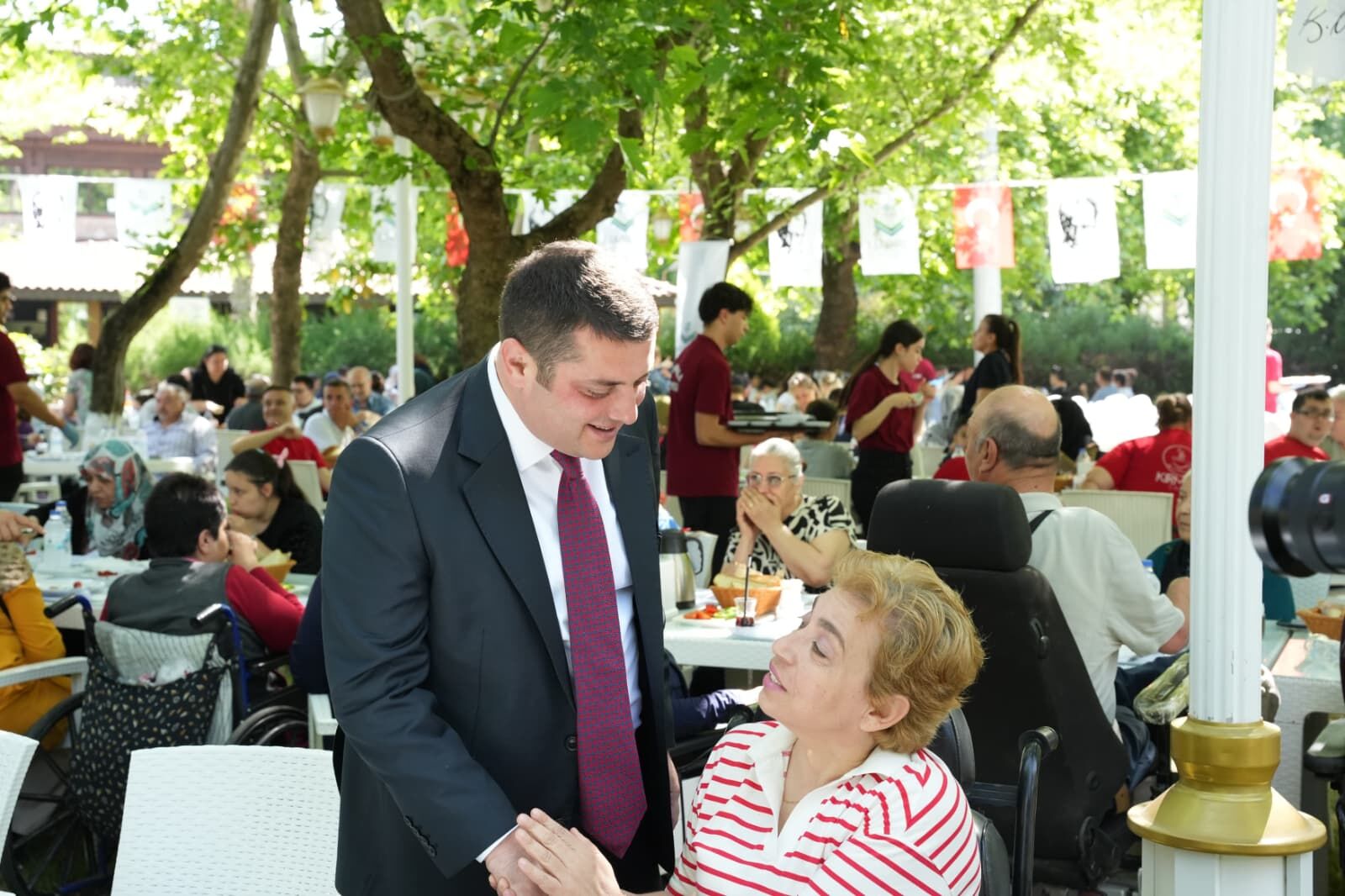 Torbalı’da Engelliler Haftası Etkinlikleri Büyük Ilgi Gördü Beyaz Kafe’de Duygusal Buluşma (2)