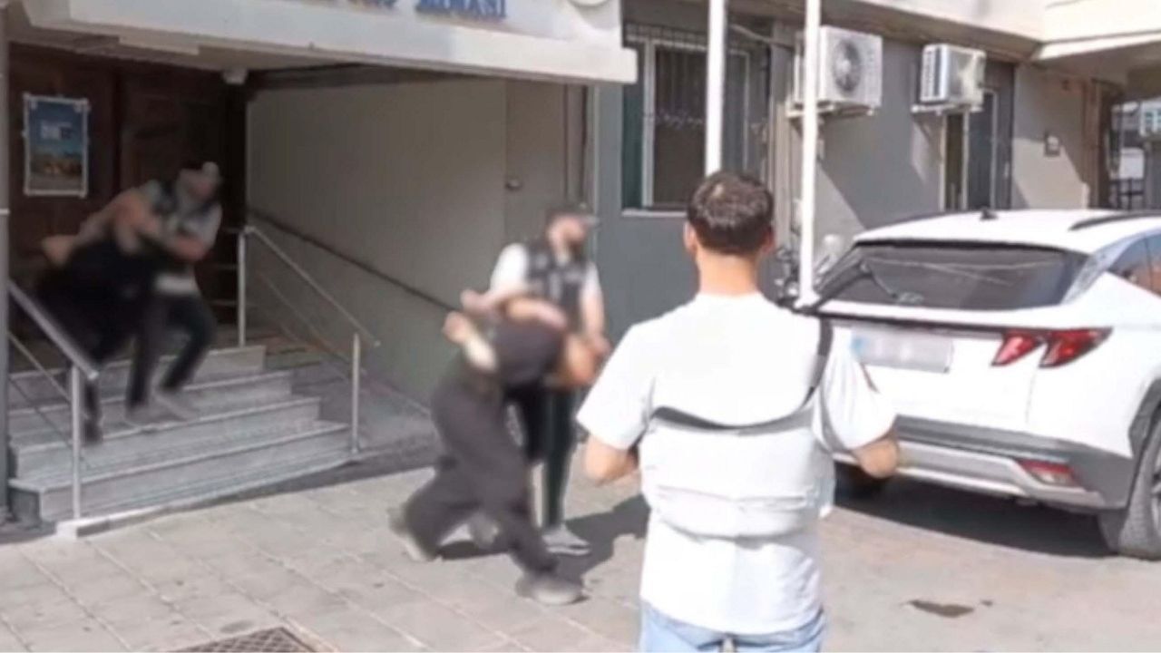 Alaçatı’da Kanlı Saldırı! Dilan Polat’ın Şoförü Ve Korumasının Öldürüldüğü Olayda Şüpheliler İstanbul’a Sevk Edildi (2)