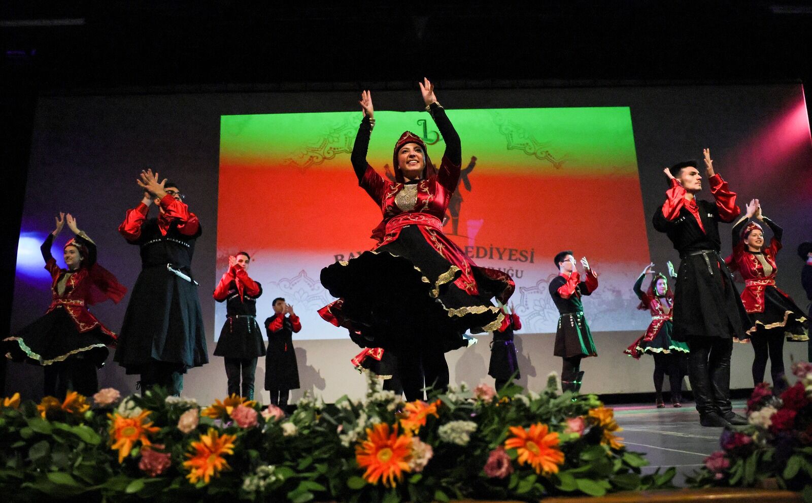 Bayraklı’da Sanat Dolu Final 17 Merkezde Eğitim Alan Kursiyerler Eserlerini Sergiledi (3)