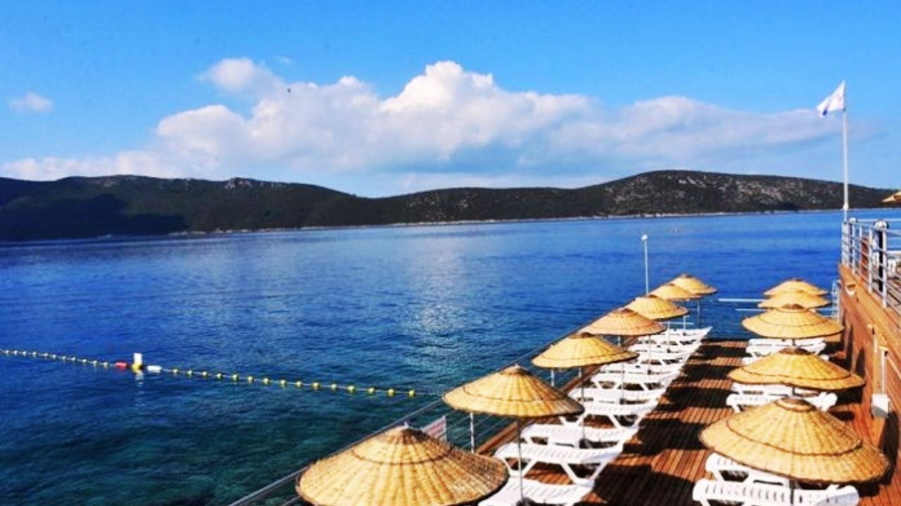 Bodrum'da Hangi Plajlar Mavi Bayraklı Oldu İşte Ücretli Ve Ücretsiz 2026 Tatil Rotalarının Tam Listesi (1)