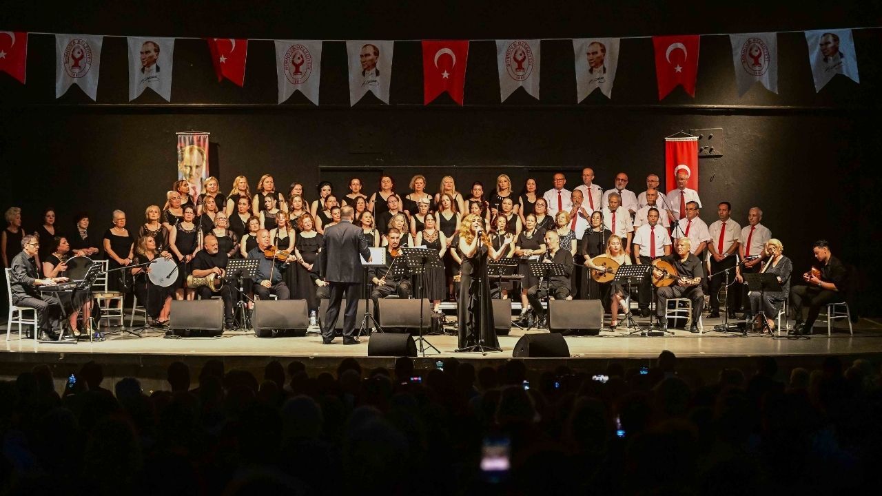 Bornova'da Sanat Dolu Iki Gece Yaz Konserleri Büyük Ilgi Gördü (1)