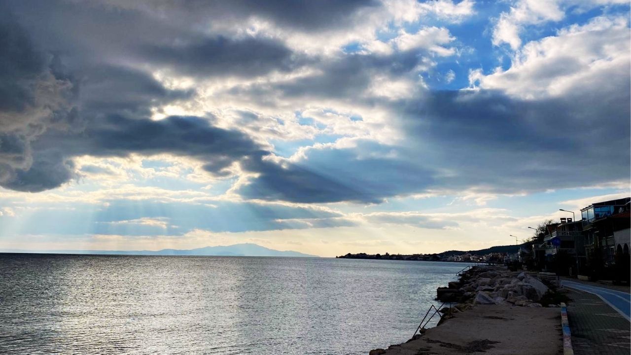 Çanakkale’de Hangi Plajlar Mavi Bayraklı Oldu İşte Ilçe Ilçe 2026 Ücretsiz, Kum Ve Ödüllü Plajlar (1)