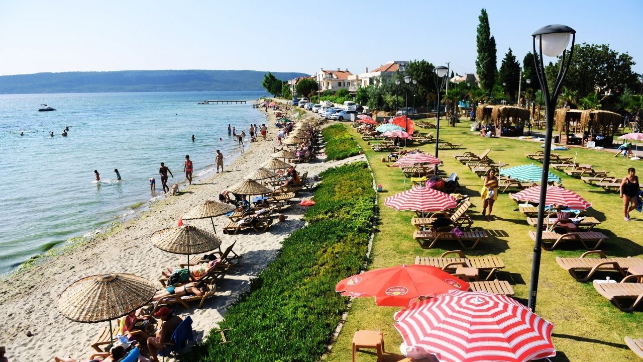 Çanakkale’de Hangi Plajlar Mavi Bayraklı Oldu İşte Ilçe Ilçe 2026 Ücretsiz, Kum Ve Ödüllü Plajlar (3)