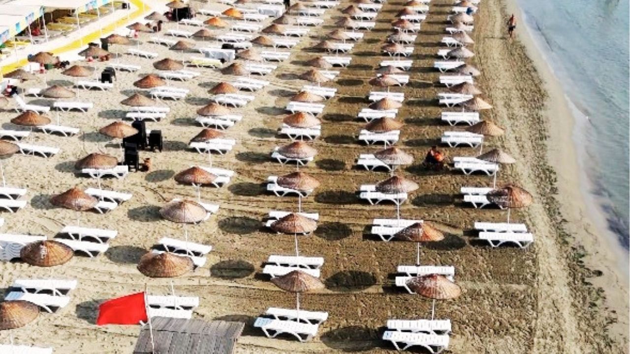 Gelibolu'da Gizli Kalmış Cennet! Ücretsiz, Kum Ve Bölgedeki Tek Mavi Bayraklı Plaj İşte Sakin Tatilin Adresi (3)