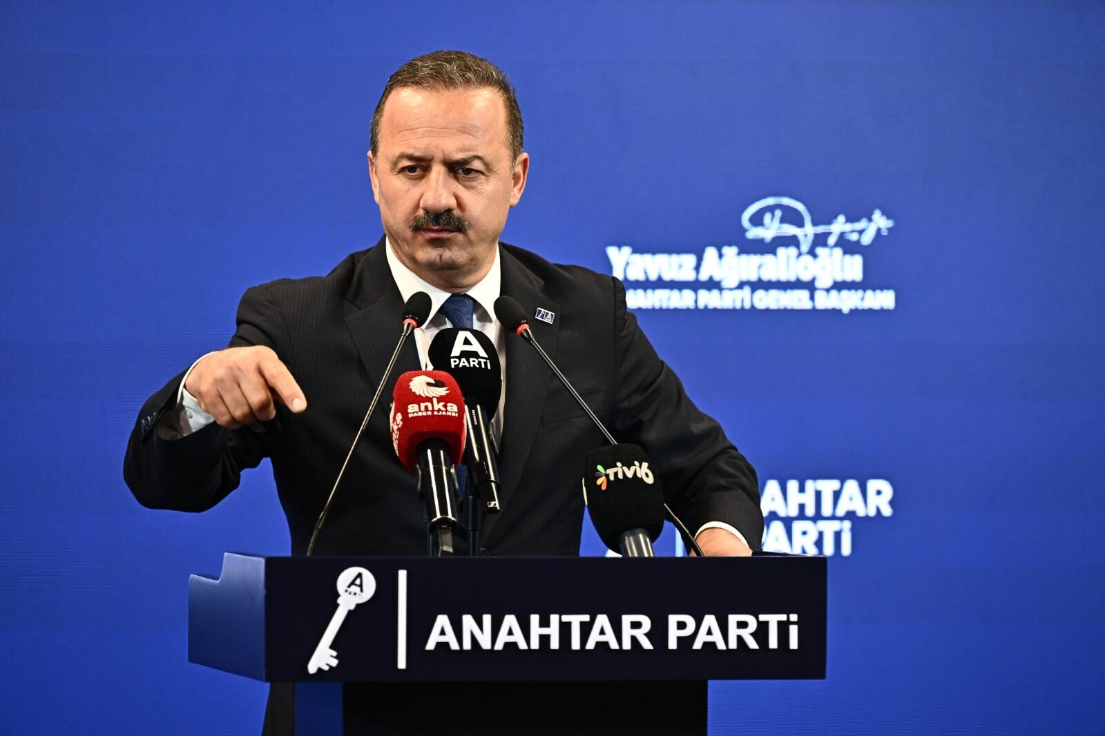 “İlk Kurşun” İzmir’den! Anahtar Parti Lideri Yavuz Ağıralioğlu Pazar Günü Seçim Startını Verecek (1)