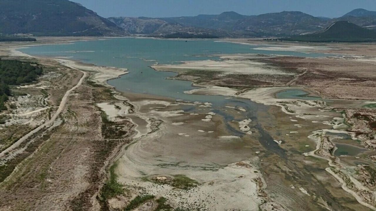 İzmir Güne Kapalı Bir Hava Ile Başladı! Peki Barajlarda Son Durum Ne İzsu Açıkladı 19 Haziran Baraj Doluluk Oranları0