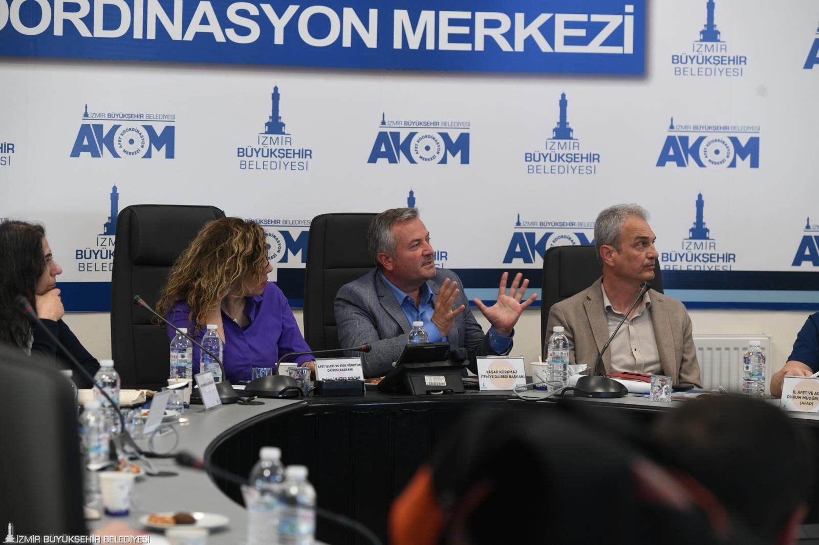 İzmir'de 30 Ilçe Belediyesi Bir Araya Geldi Yangınla Mücadelede Yeni Yol Haritası Belirlendi (2)