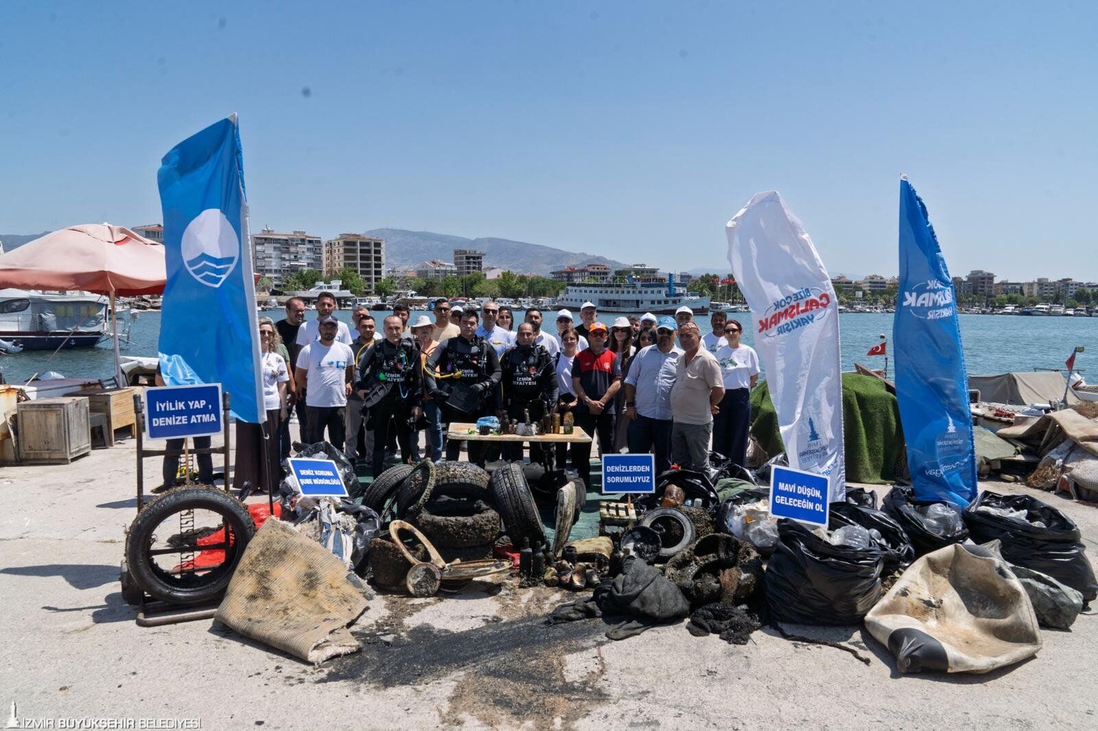 İzmir’de Denizden Çıkanlar Şaşırttı! Lastik, Masa Ve Klozet Kapağı Bulundu (1)
