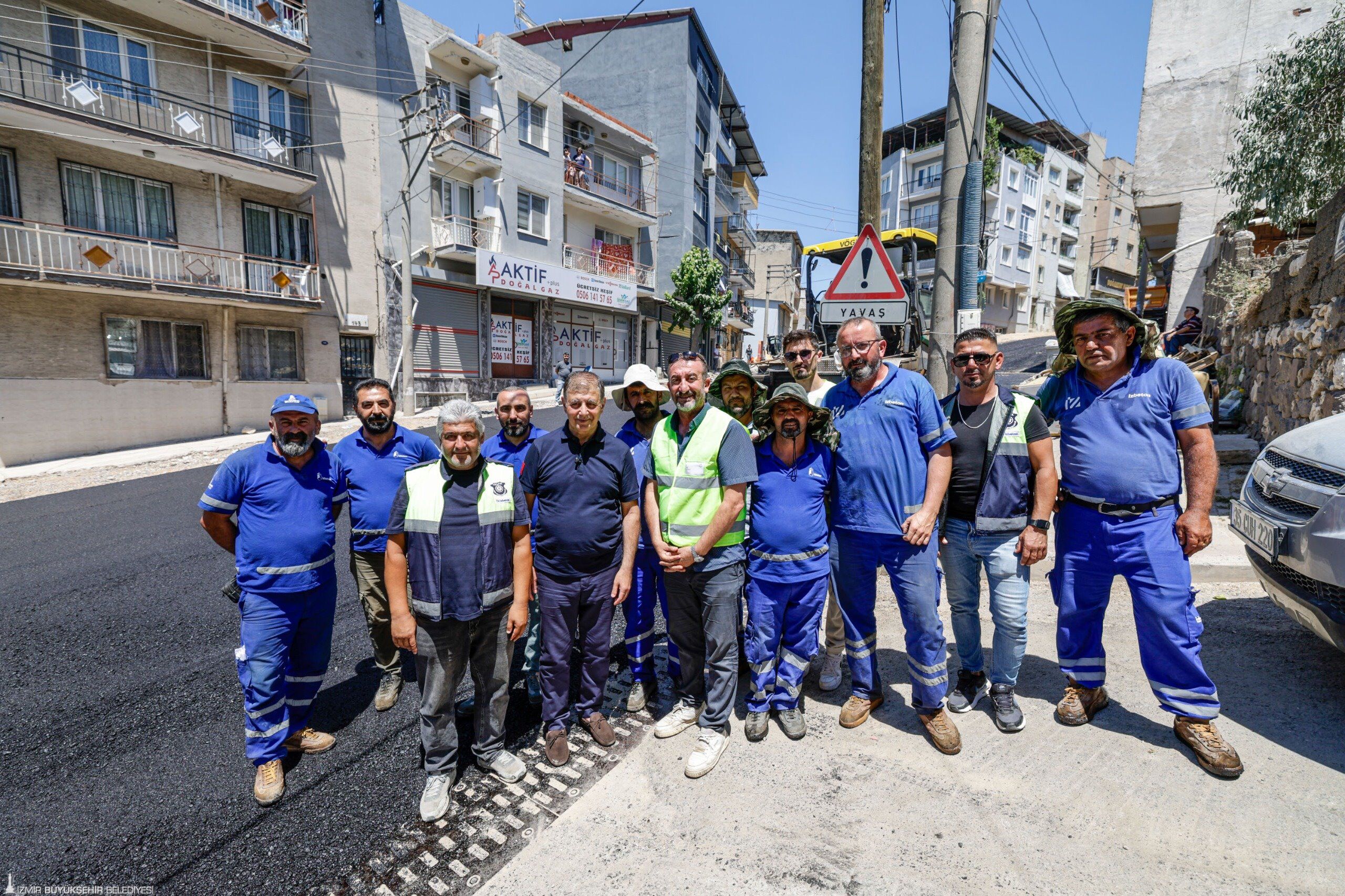 İzmir'de Ulaşımı Rahatlatacak Çalışmalar Sürüyor! Başkan Tugay Gece Gündüz Sahadaydı (3)