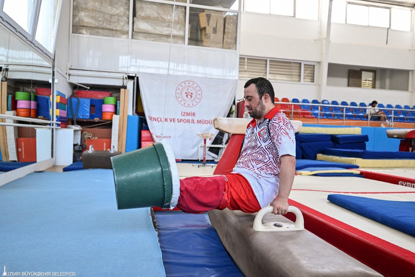 İzmirli Milli Sporcu Bulgaristan'dan 7 Altın Madalyayla Döndü! (2)
