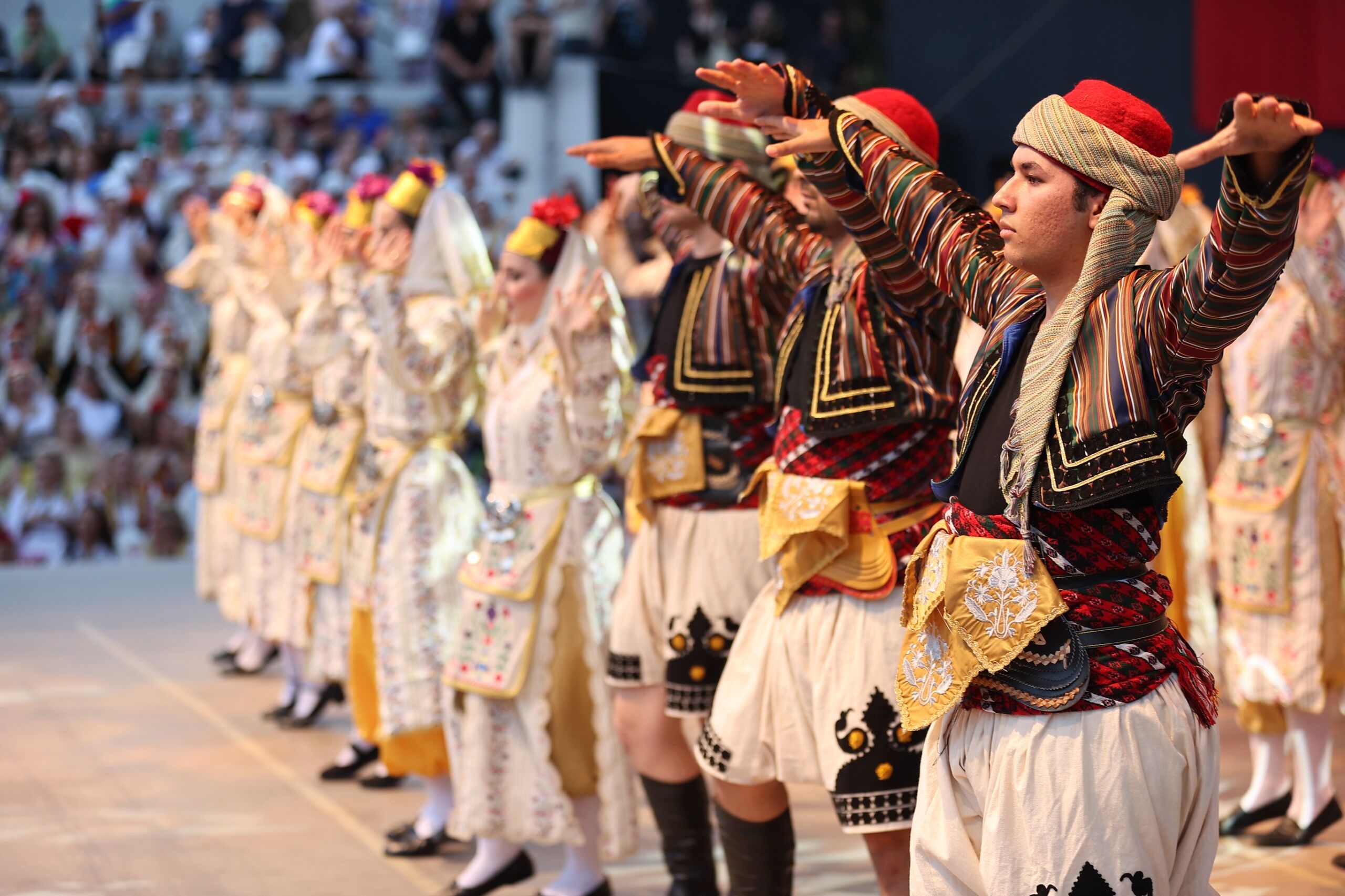 Konak’ta 20 Yıllık Gelenek Devam Ediyor 400 Dansçı Aynı Sahneye Çıkacak (1)