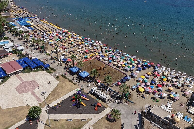 Menderes’te Ilk Plaj Voleybolu Turnuvası Tamamlandı Şampiyon Belli Oldu (1)