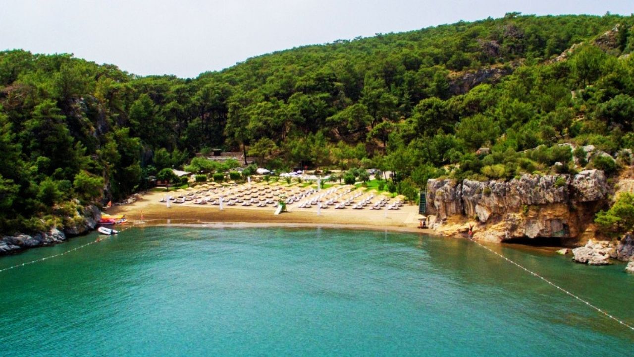 Ortaca'da Hangi Plajlar Mavi Bayraklı Oldu İşte Ücretli Ve Ücretsiz 2026 Tatil Rotalarının Tam Listesi (1)
