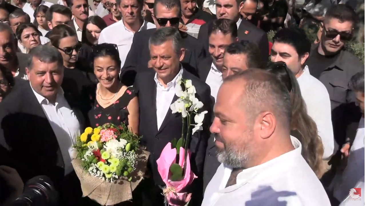 Ozgur Ozel Izmirde 5