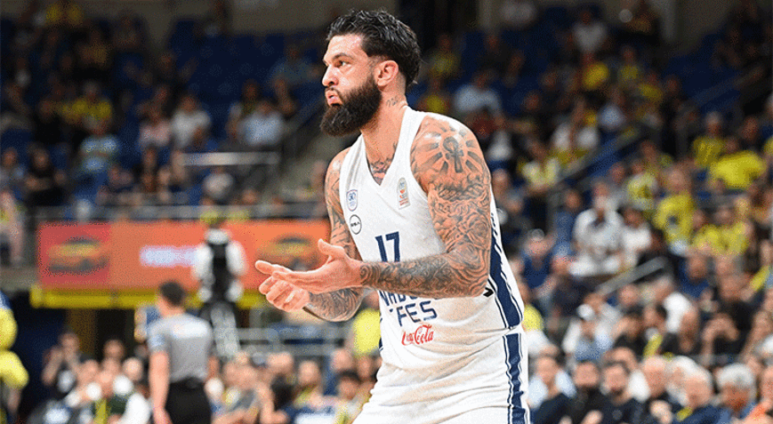 Anadolu Efes’te şok sakatlık! Poirier aylarca yok
