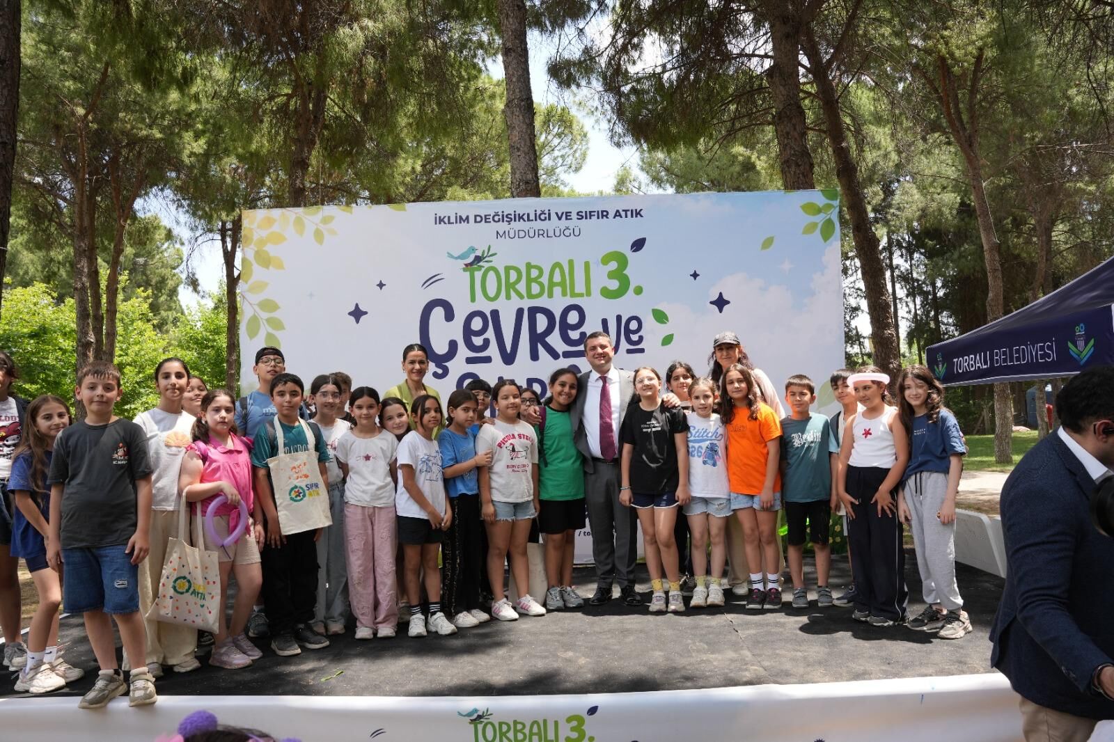 Torbalı’da Yüzlerce Kişi Festival Alanında Bir Araya Geldi (1)