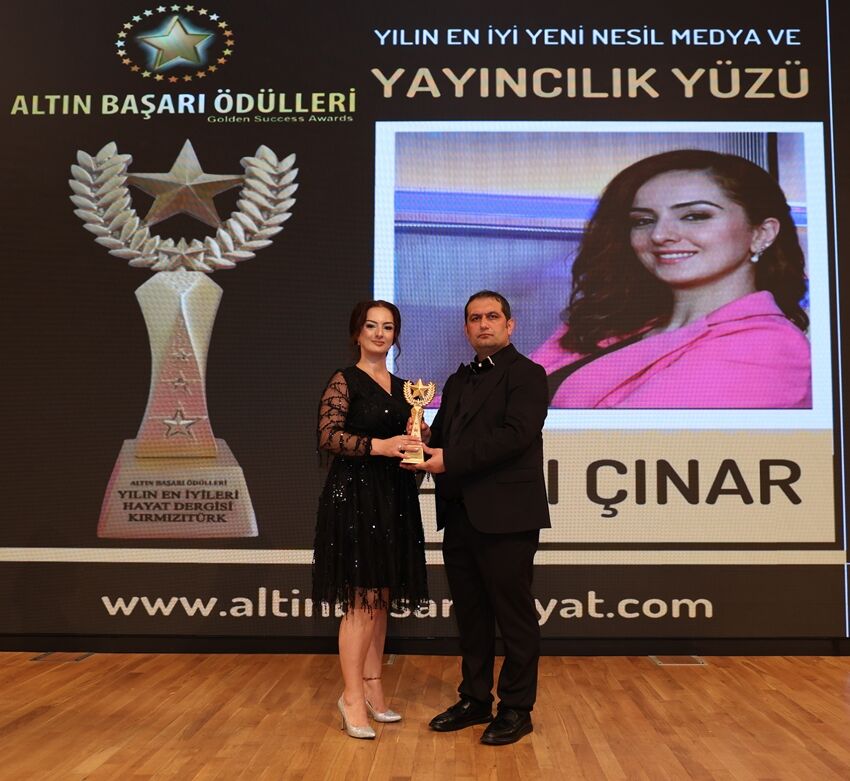 14 Aslı Çınar