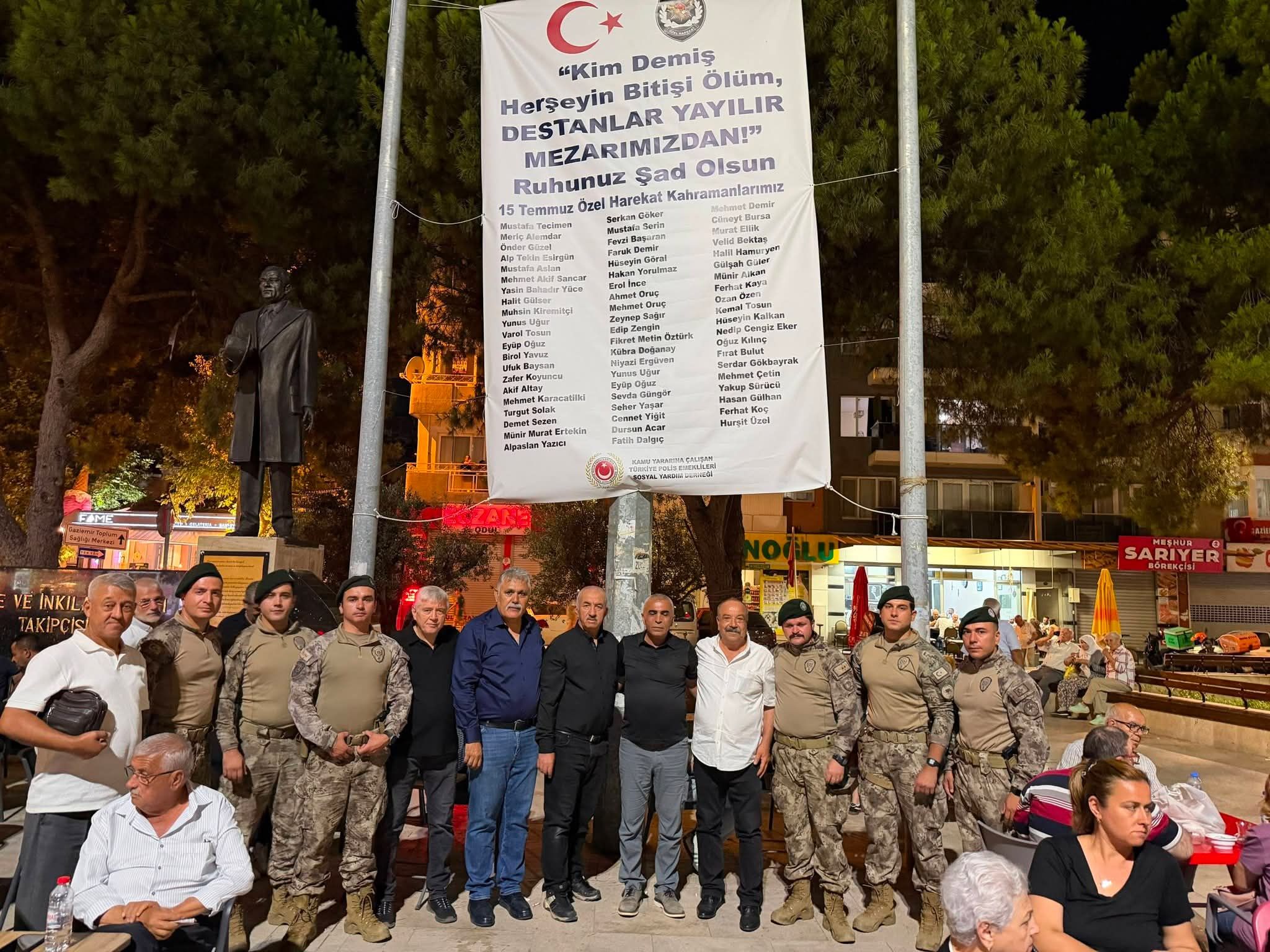 15 Temmuz Sehitleri Unutulmadi Izmirden Birlik Ve Dayanisma Mesaji 3