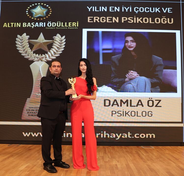 28 Damla Öz