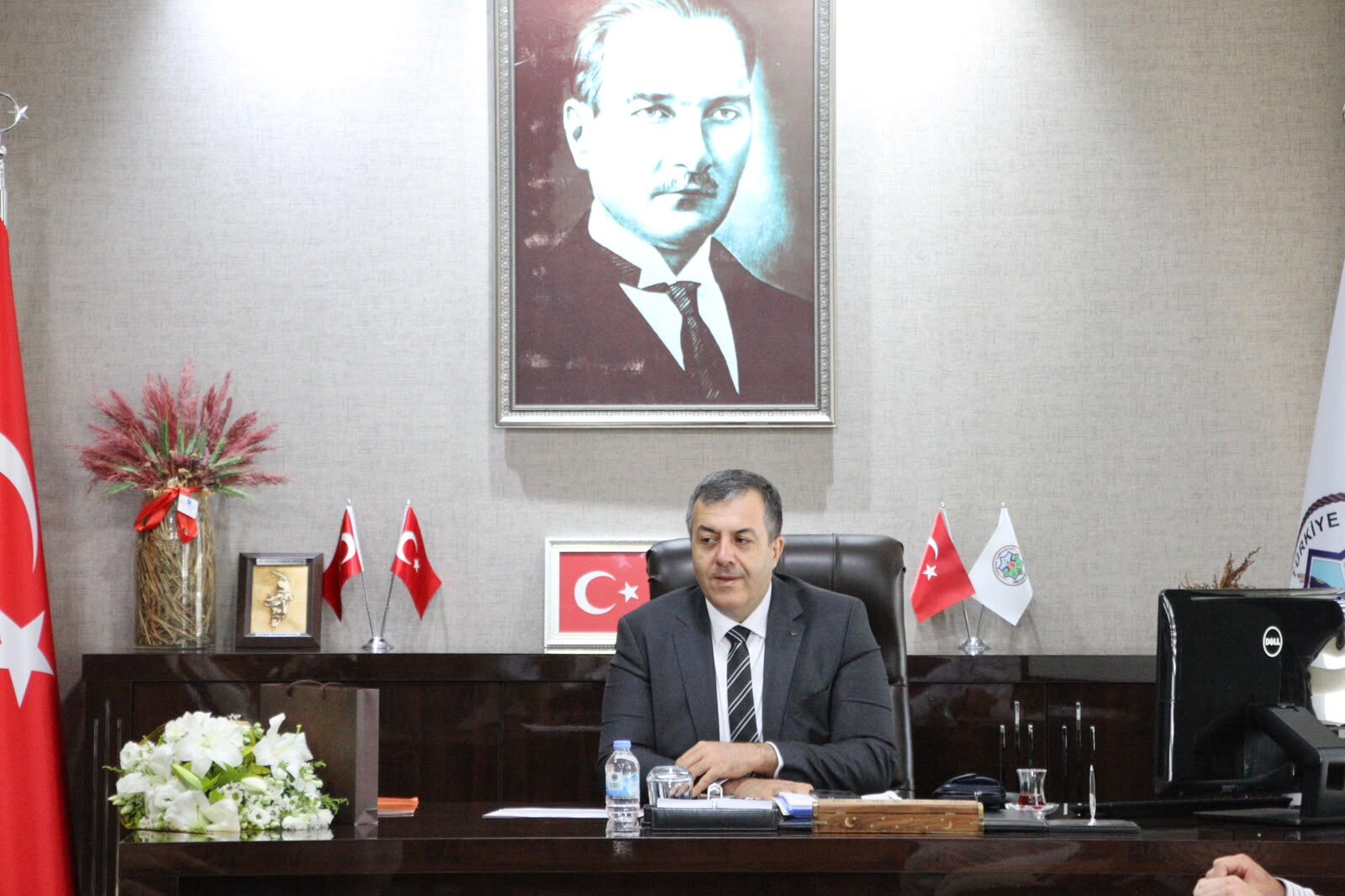 Ak Parti’den Kaymakam Yakuta’ya Hayırlı Olsun Ziyareti! Tire’de Yeni Dönem Mesajı Verildi (1)