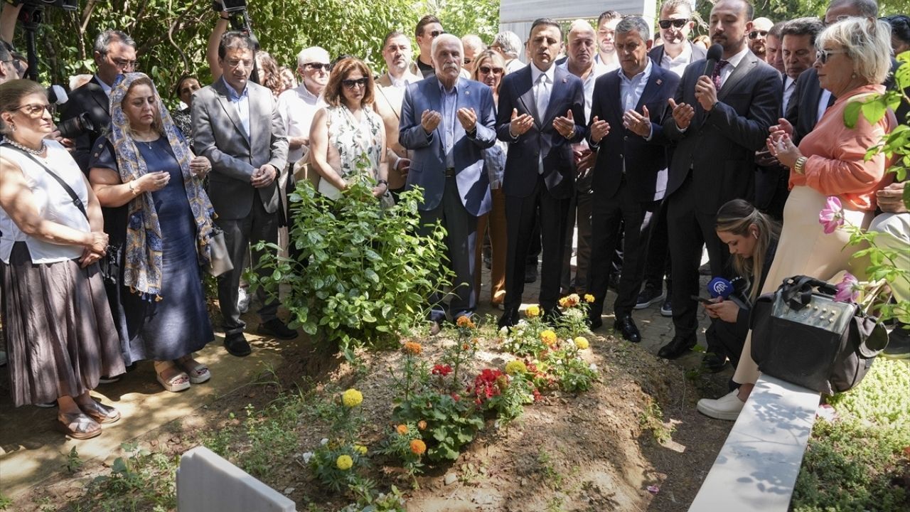 Altan Öymen1