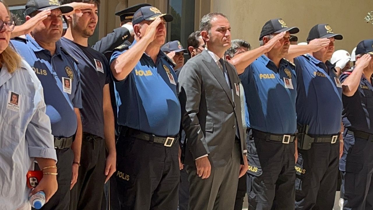 İzmir'de Elektrik Akımına Kapılarak Hayatını Kaybetmişti Bekçi Gözyaşlarıyla Son Yolculuğuna Uğurlandı (1)