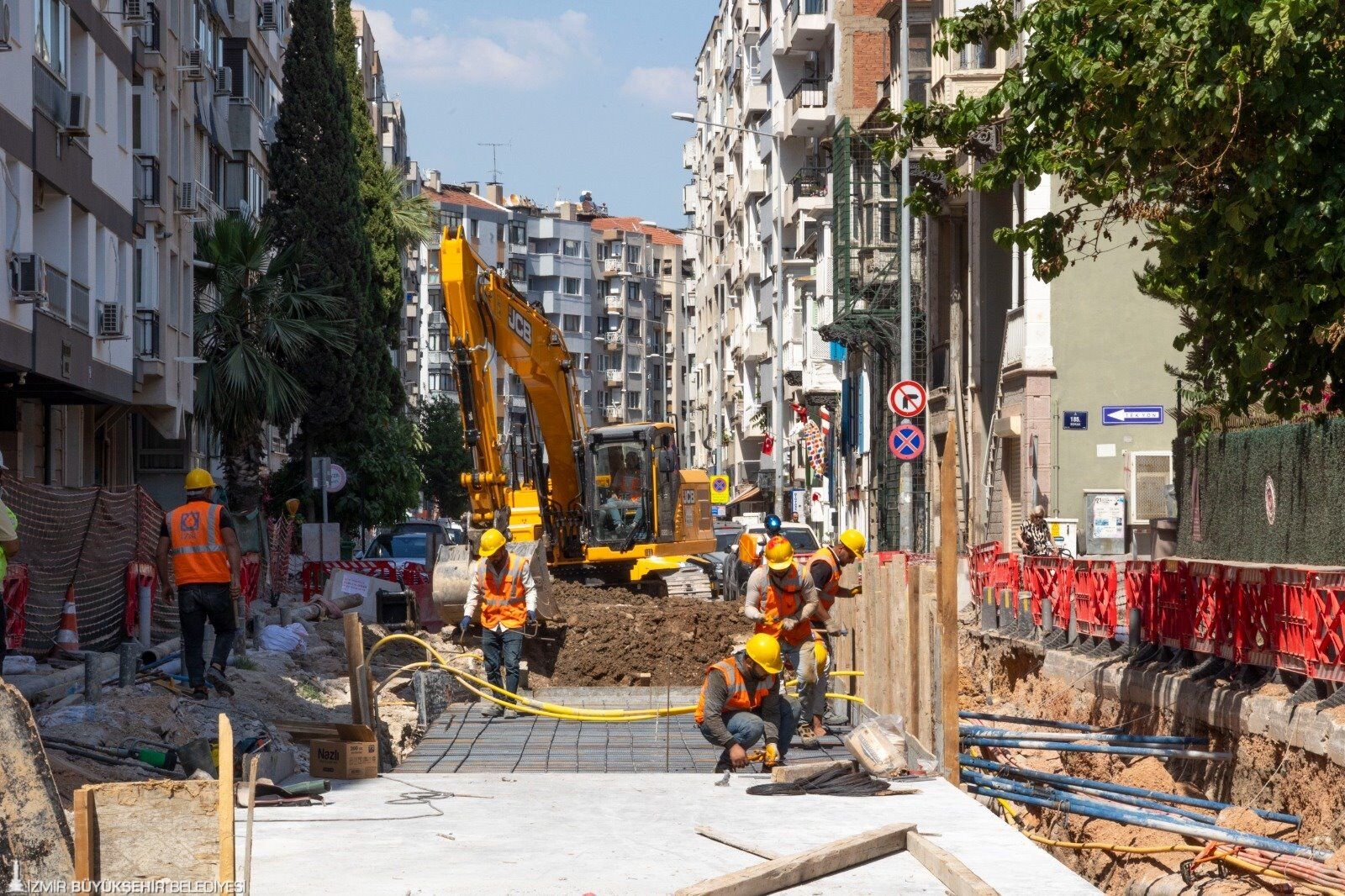 İzmir'de Taşkın Ve Kötü Koku Sorununa Yeni Çözüm! İki Ilçede Büyük Dönüşüm Başlıyor (1)