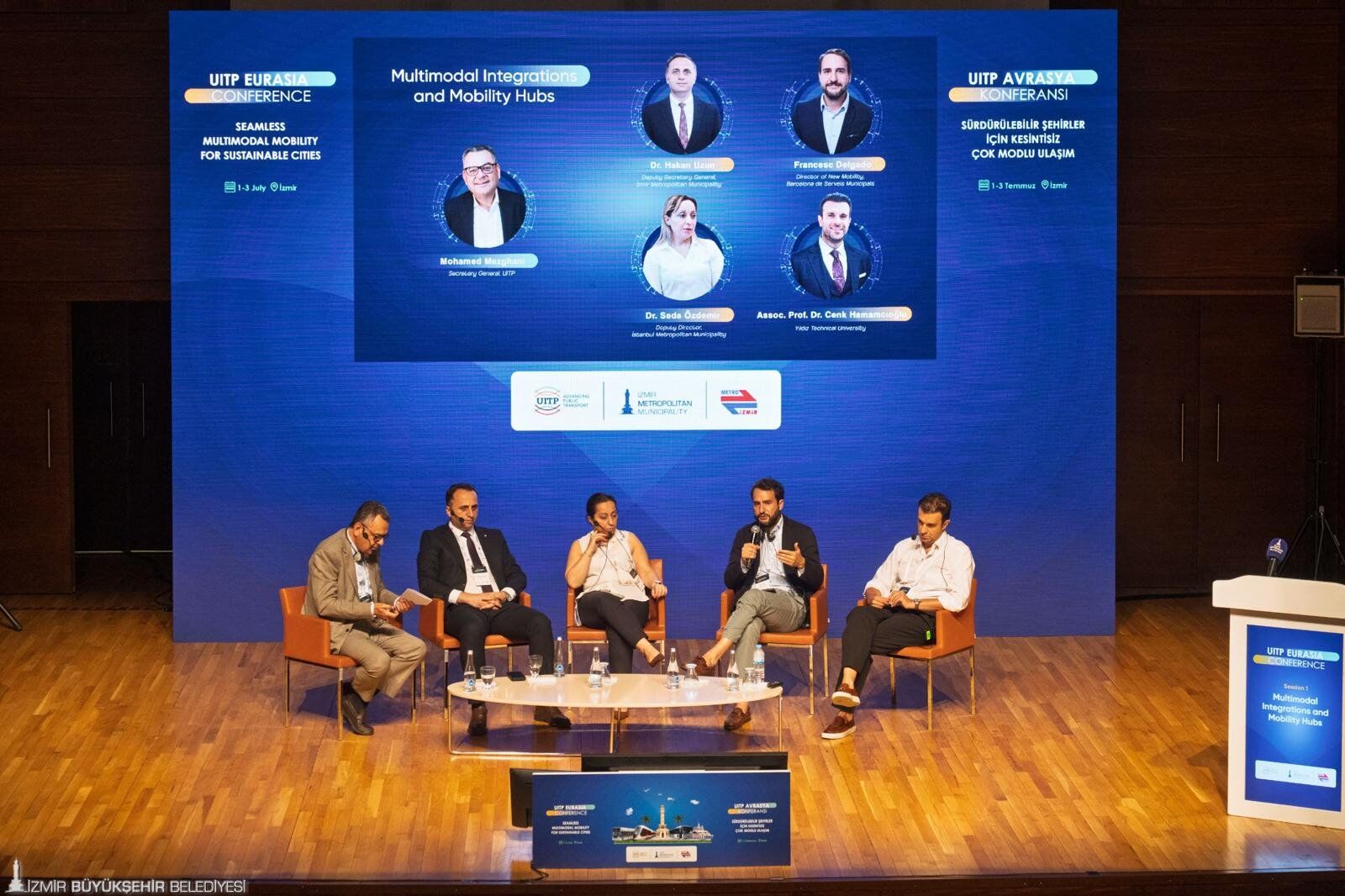 İzmir'de Ulaşım Zirvesi Başladı! 2040 Ulaşım Ana Planı Açıklandı (1)