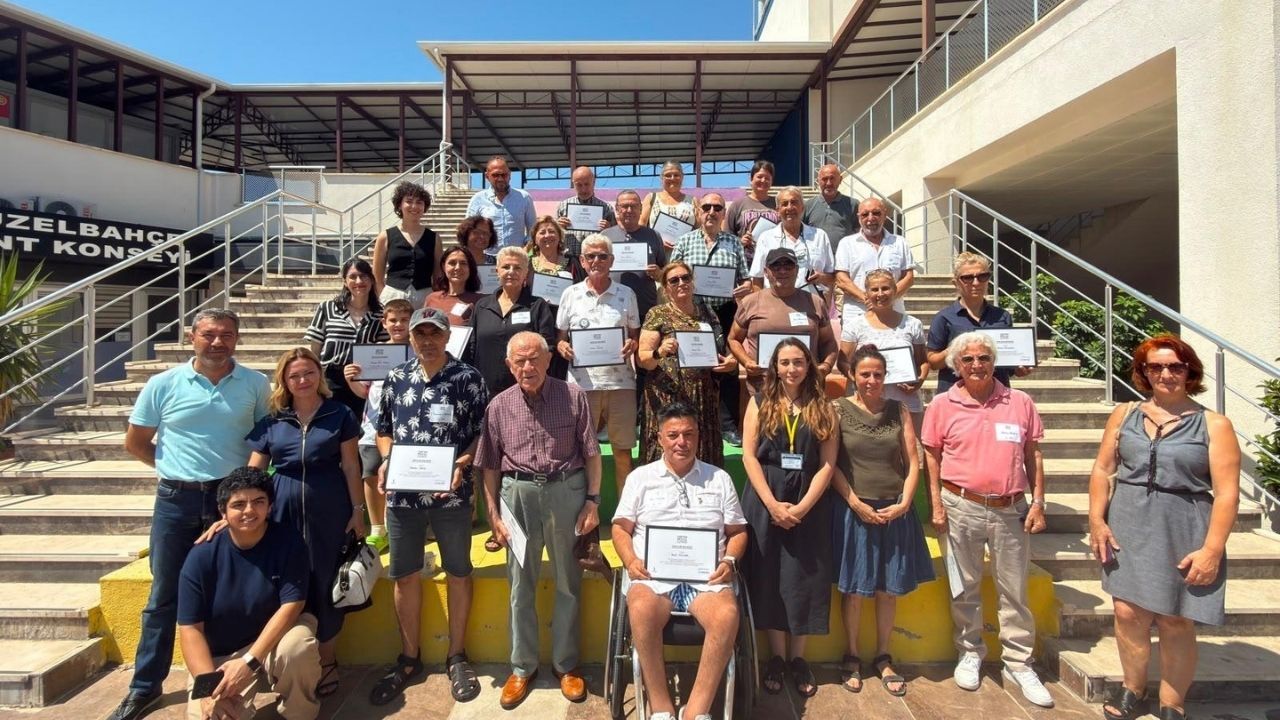 İzmir’de Yurttaş Meclisleri 12 Ilçeye Ulaştı 89 Öneri Kabul Edildi (1)