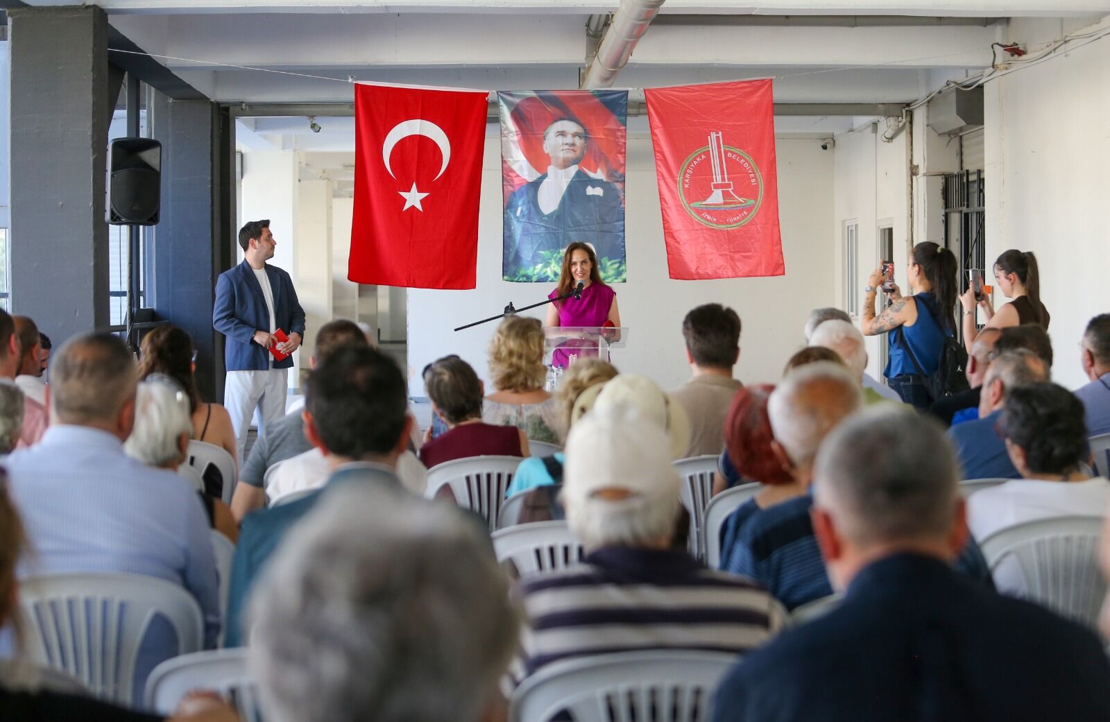 İzmir'e Iz Bırakan Başkan Unutulmadı! Adı Katlı Pazar Yerine Verildi (1)