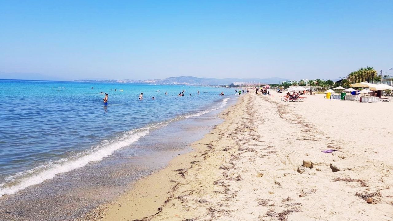İzmir’e Sadece 1 Saat Uzaklıkta! Kum Plajı, Mavi Bayraklı Sahili Ve Ücretsiz Imkanlarıyla Tatilin Yeni Rotası (1)