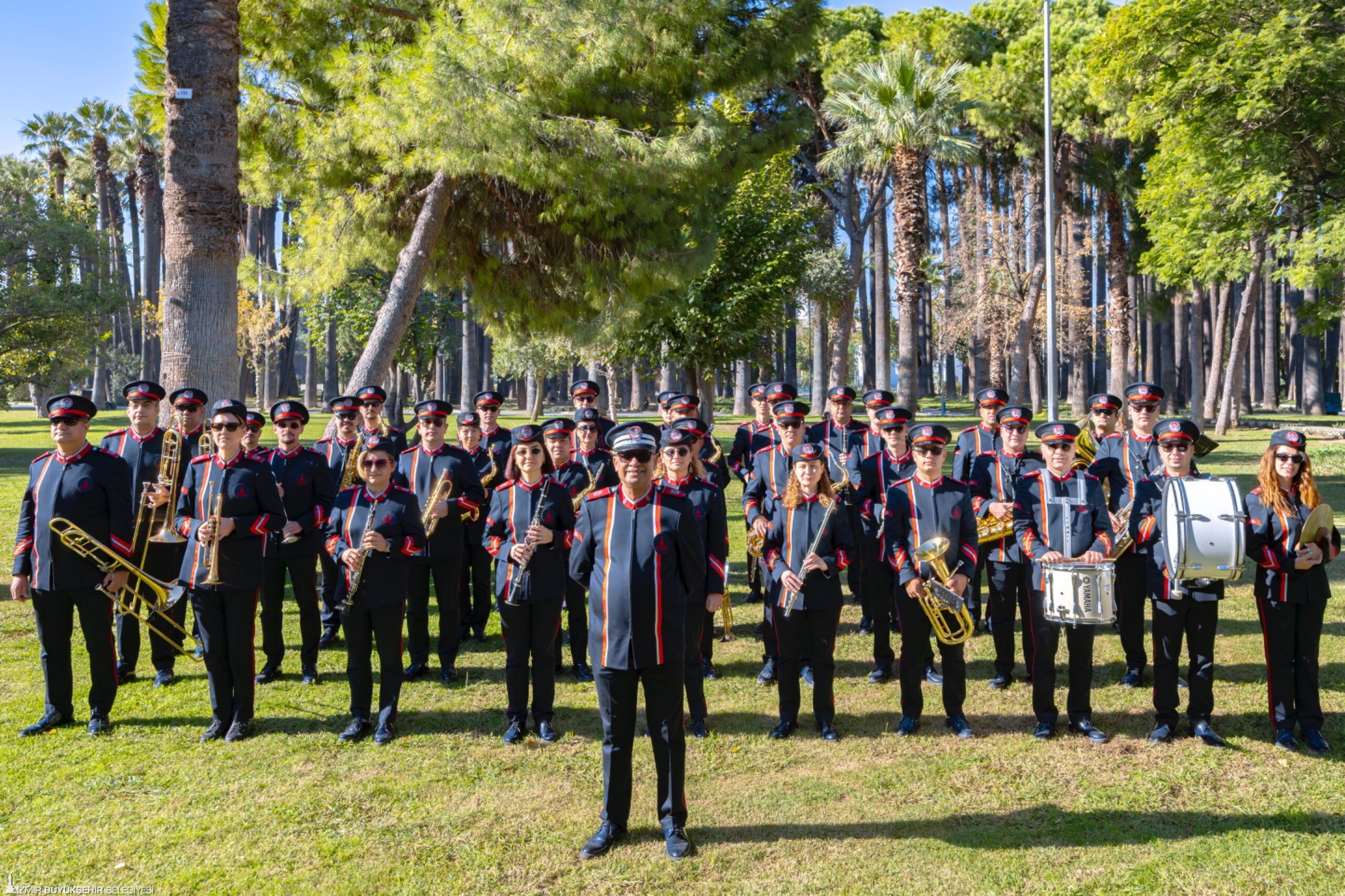 İzmir'in 83 Yıllık Müzik Mirası Nesiller Aynı Bandoda Buluşuyor (1)-1