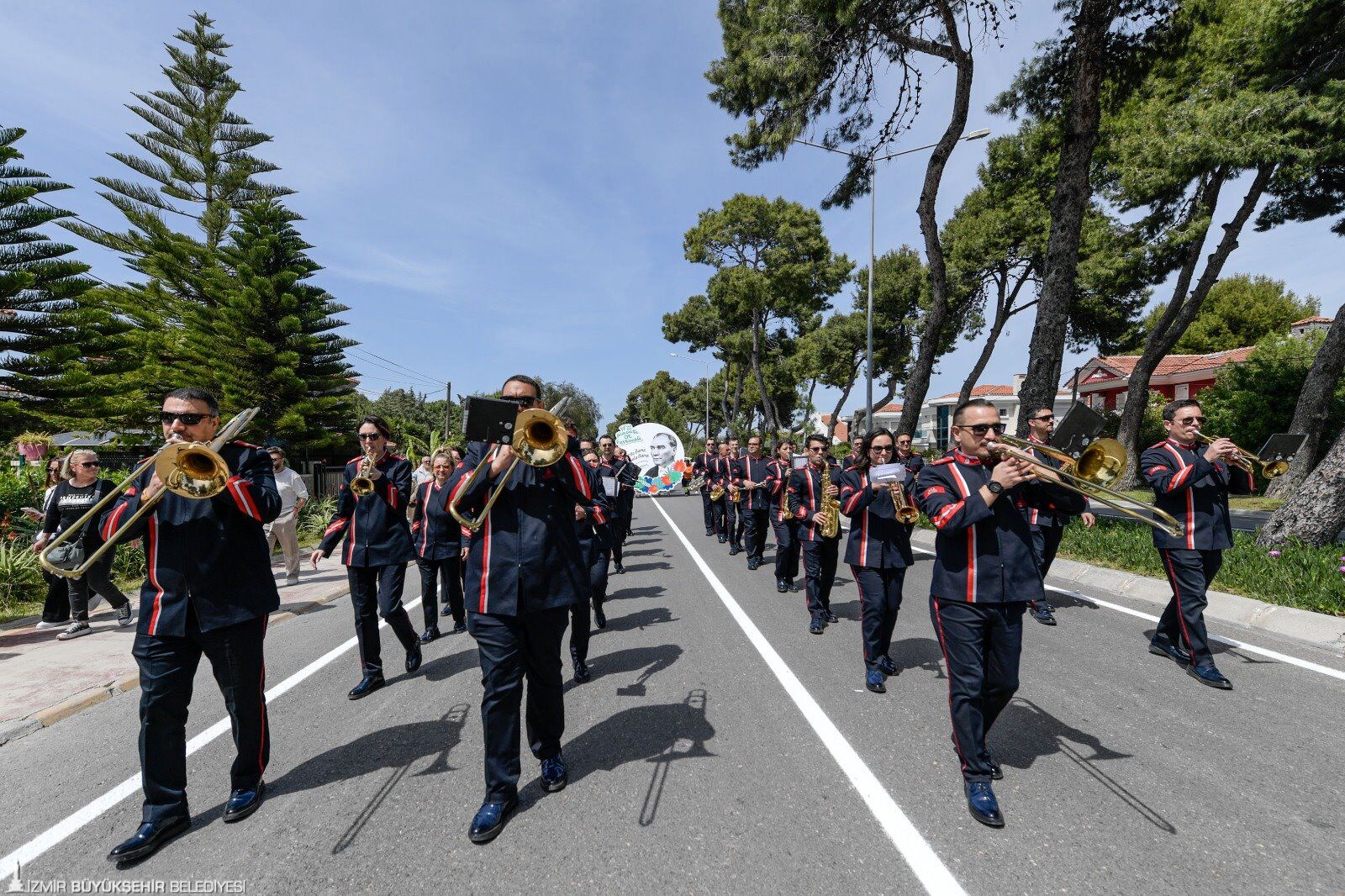İzmir'in 83 Yıllık Müzik Mirası Nesiller Aynı Bandoda Buluşuyor (2)