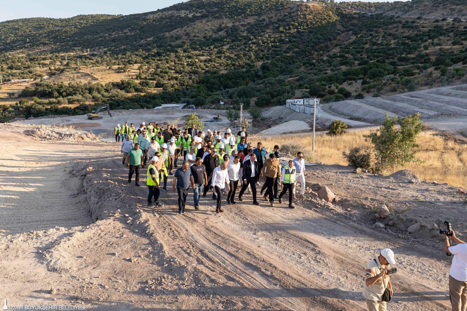 İzmir'in En Büyük Üçüncü Arıtma Tesisi Dikili'de Yükseliyor Başkan Tugay Son Durumu Paylaştı (1)
