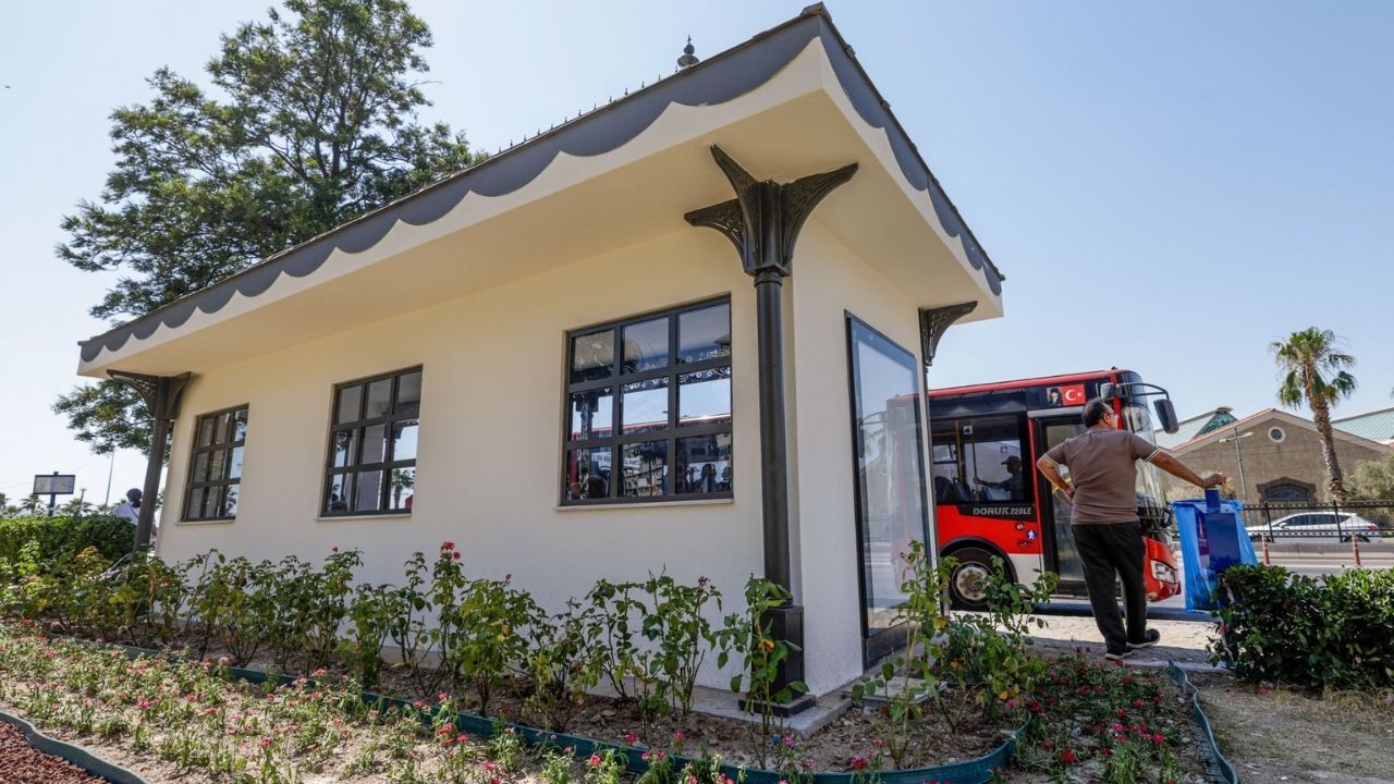İzmir’in Tarihi Dokusu Bu Durakta Buluştu Yeni Durak Açıldı (2)