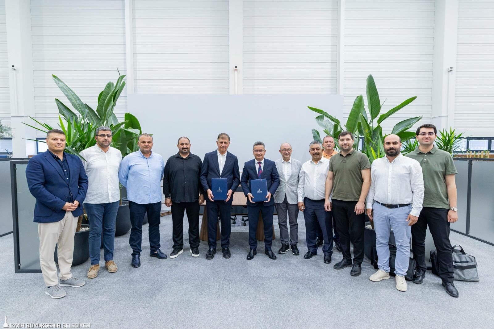 İzulaş'ta Toplu Iş Sözleşmesi Imzalandı! Ücret Artışları Ve Primler Netleşti (1)