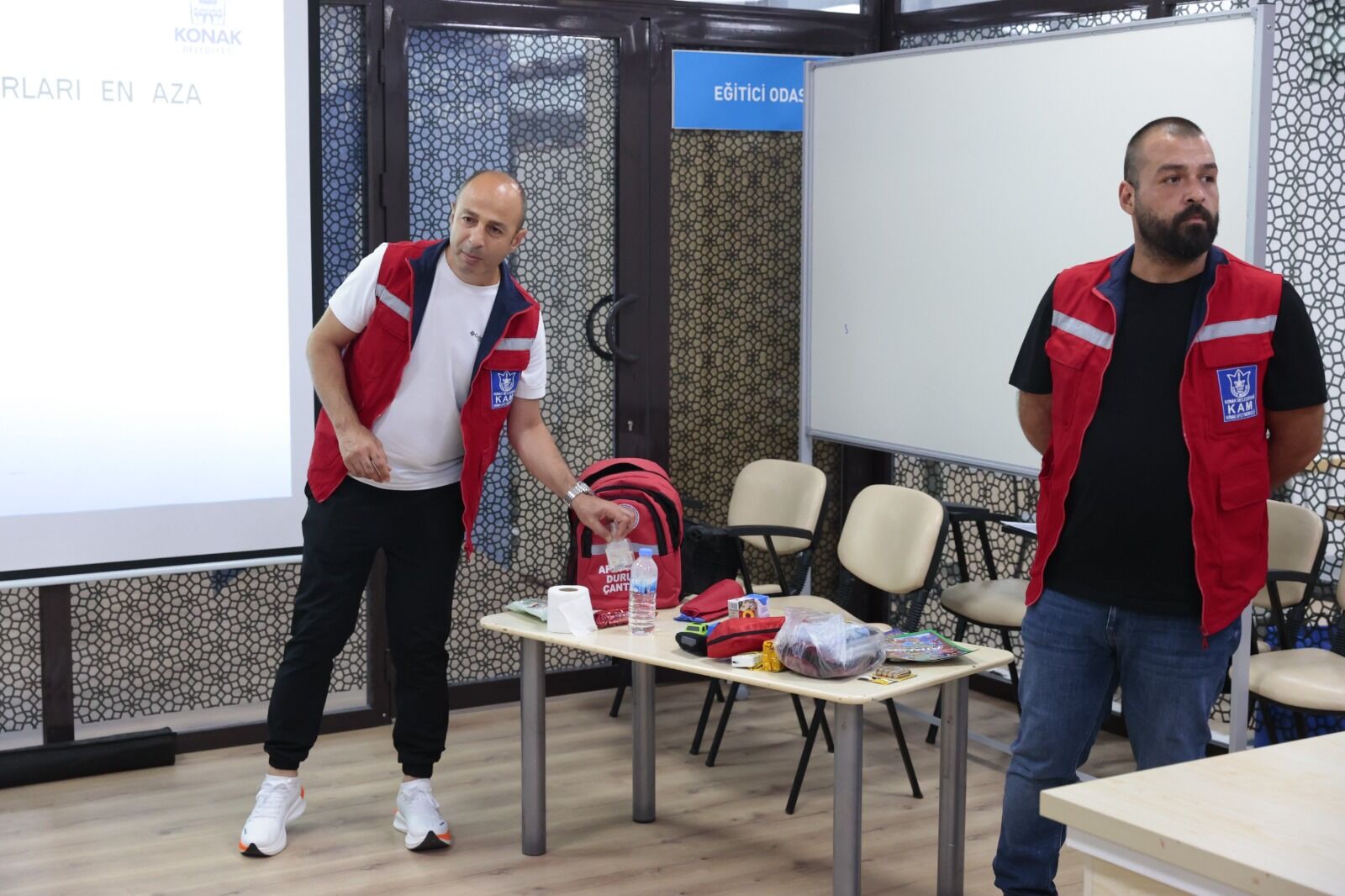 Konaklı Çocuklar Afetlere Hazırlanıyor Minik Katılımcılar Sahaya Çıktı (1)