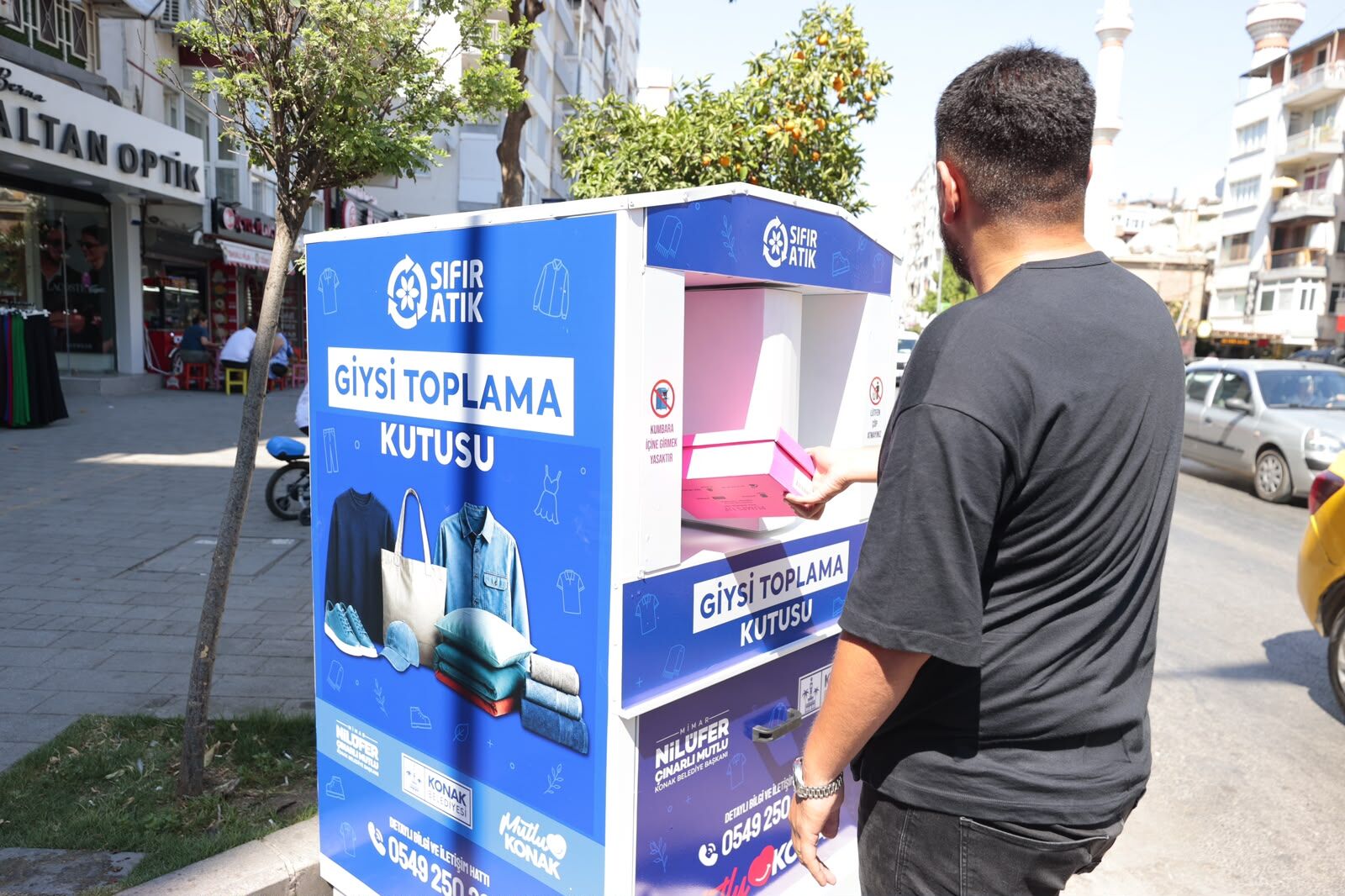 Konak'ta Kullanılmayan Kıyafetler Artık Çöpe Gitmeyecek! Yeni Uygulama Başladı (2)