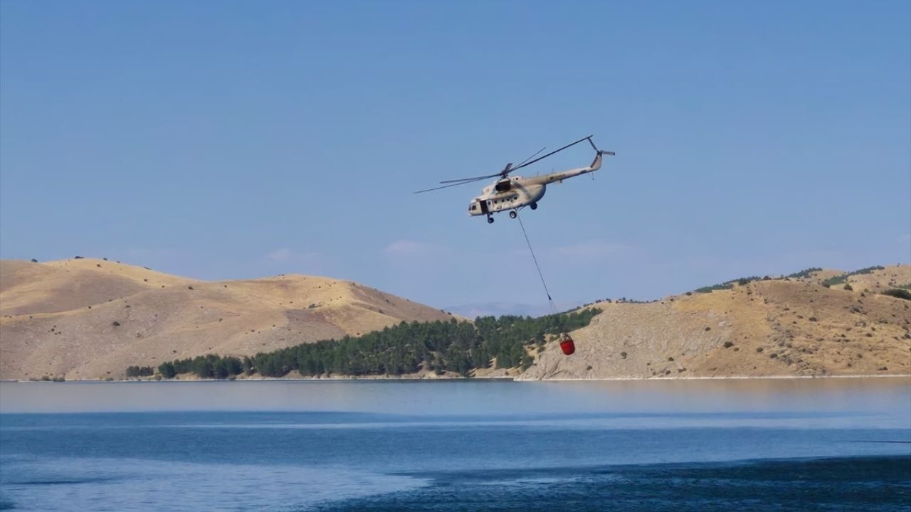 Son Dakika Örtü Yangını Hızla Büyüdü! Müdahale Devam Ediyor (1)