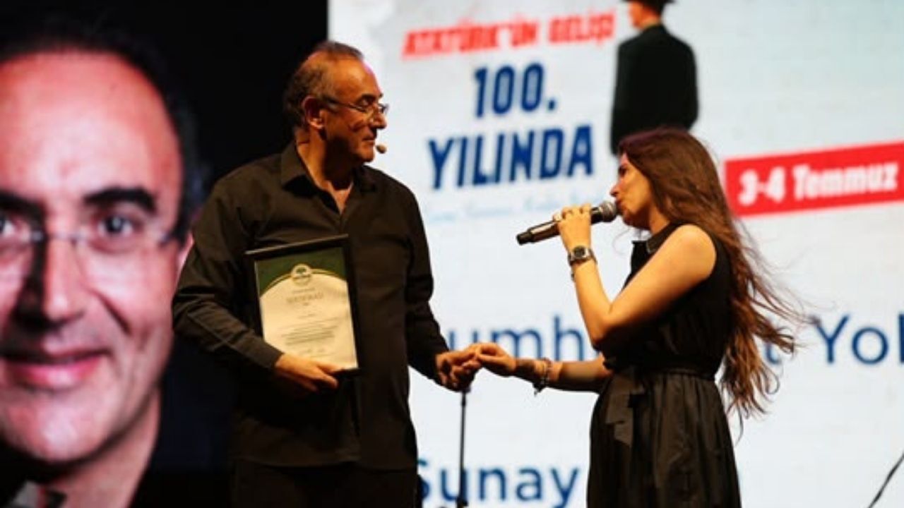 Sunay Akın